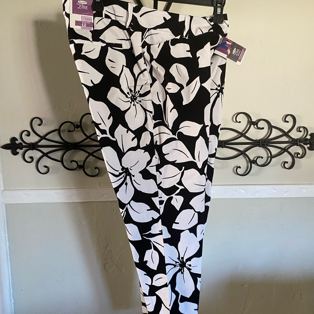 Old Navy Black and White Floral Trousers